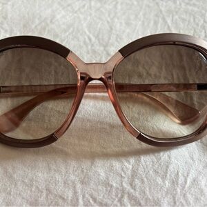 Tod's Elegant Brown Sunglasses Authentic